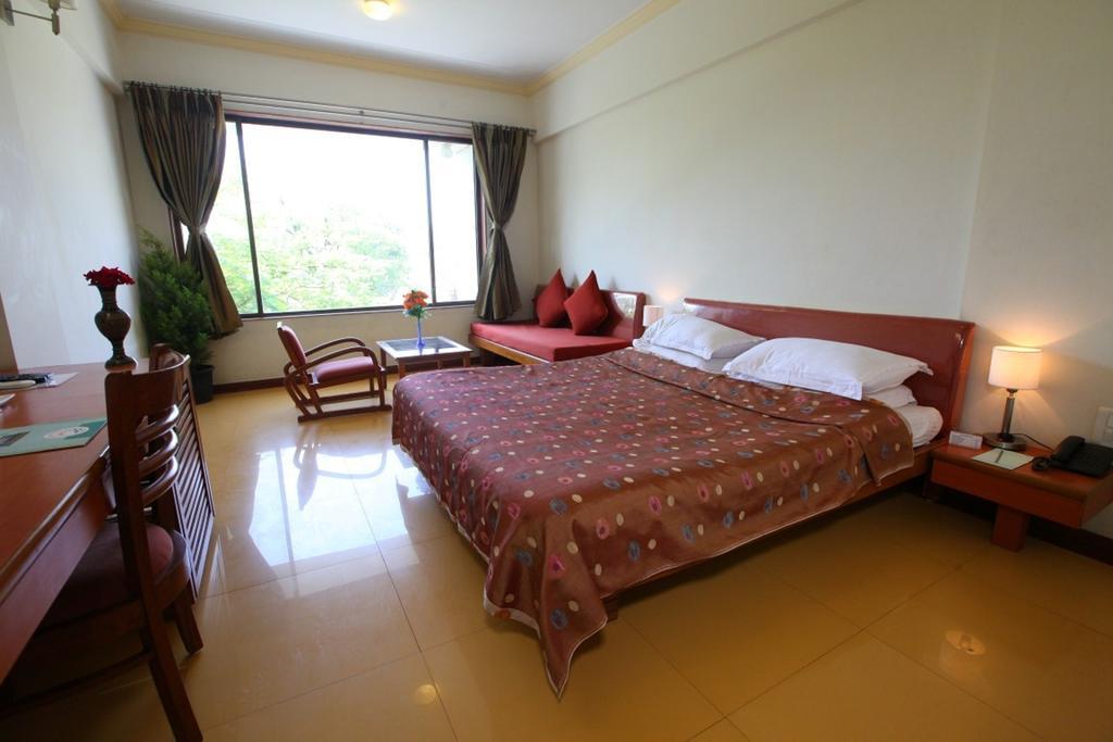 Shilpi Hill Resort Saputara Habitación foto